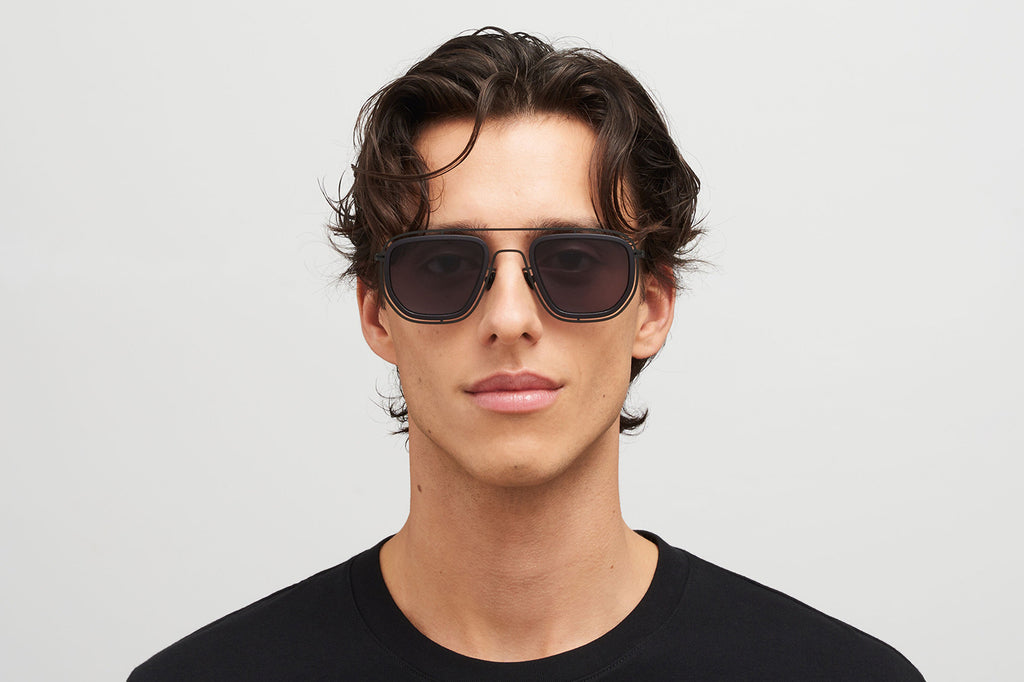 MYKITA - Ferlo Sunglasses MH6 - Pitch Black/Black with Cool Grey Solid Lenses