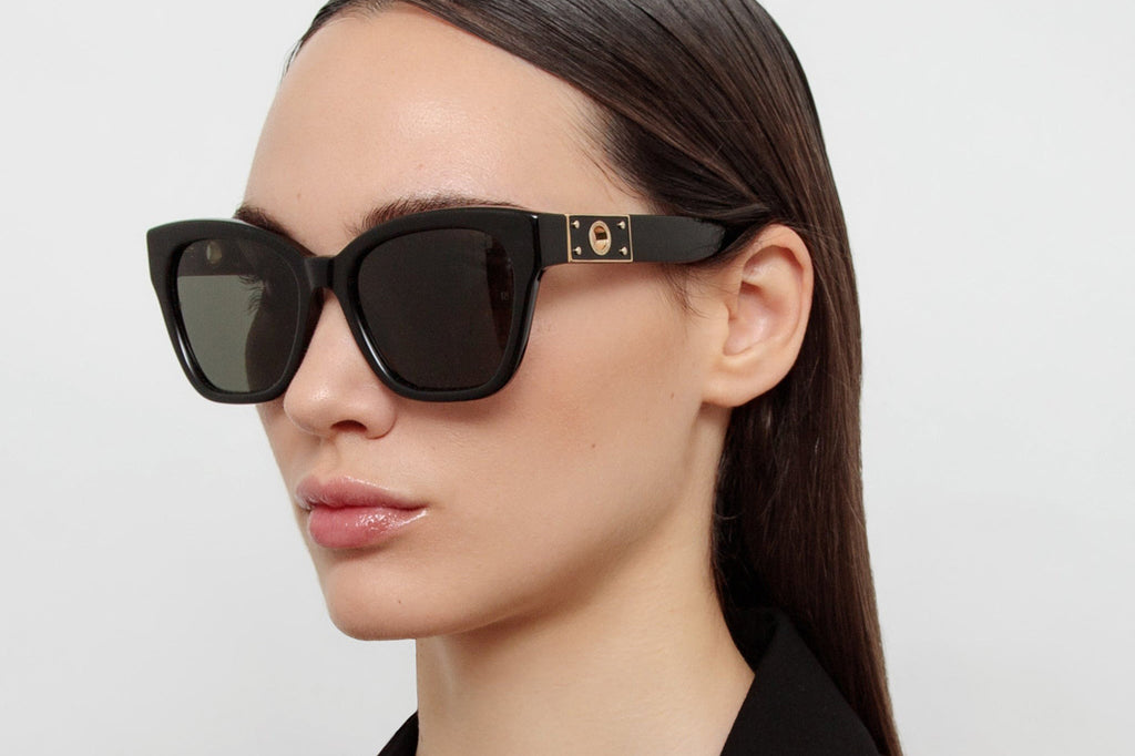 Linda Farrow - Tamara Sunglasses Black (C1)